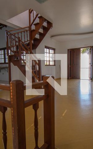 Casa à venda com 157m², 3 quartos e 3 vagas Casa à venda com 157m², 3 quartos e 3 vagassala