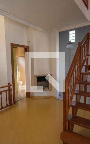 Casa à venda com 157m², 3 quartos e 3 vagas Casa à venda com 157m², 3 quartos e 3 vagassala