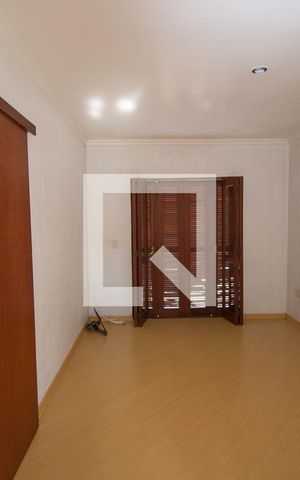 Casa à venda com 157m², 3 quartos e 3 vagas Casa à venda com 157m², 3 quartos e 3 vagassuite - quarto 2
