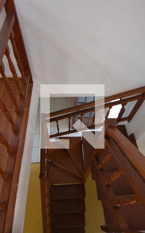Casa à venda com 157m², 3 quartos e 3 vagas Casa à venda com 157m², 3 quartos e 3 vagasescada