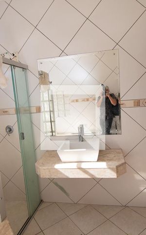 Casa à venda com 157m², 3 quartos e 3 vagas Casa à venda com 157m², 3 quartos e 3 vagasbanheiro