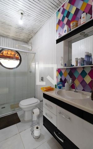 Casa à venda com 702m², 5 quartos e 5 vagasBanheiro da Suíte