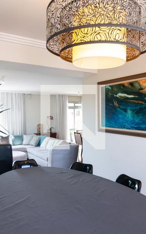 Apartamento à venda com 222m², 4 quartos e 3 vagas Apartamento à venda com 222m², 4 quartos e 3 vagasSala Jantar