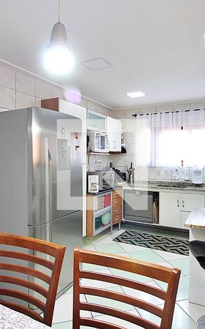 Casa à venda com 277m², 3 quartos e 4 vagasCopa e Cozinha 