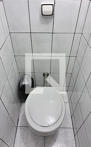 Casa à venda com 277m², 3 quartos e 4 vagasBanheiro de serviço