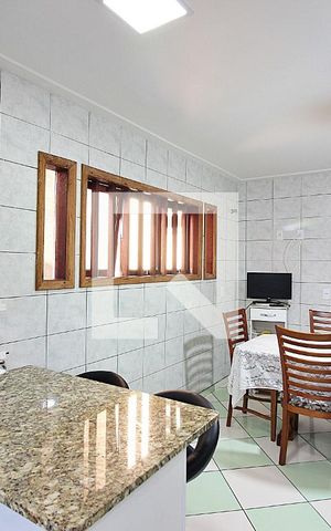 Casa à venda com 277m², 3 quartos e 4 vagasCopa e Cozinha 