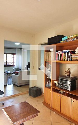 Casa à venda com 277m², 3 quartos e 4 vagasSala 2