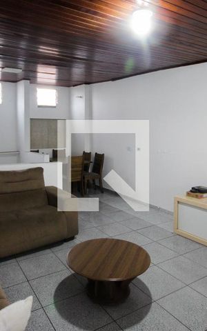 Casa à venda com 132m², 2 quartos e 1 vaga Casa à venda com 132m², 2 quartos e 1 vagaSala