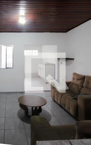 Casa à venda com 132m², 2 quartos e 1 vaga Casa à venda com 132m², 2 quartos e 1 vagaSala