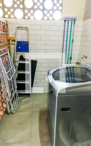 Casa à venda com 125m², 3 quartos e 3 vagas Casa à venda com 125m², 3 quartos e 3 vagasÁrea de Serviço