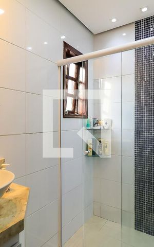 Casa à venda com 125m², 3 quartos e 3 vagas Casa à venda com 125m², 3 quartos e 3 vagasBanheiro da Suíte