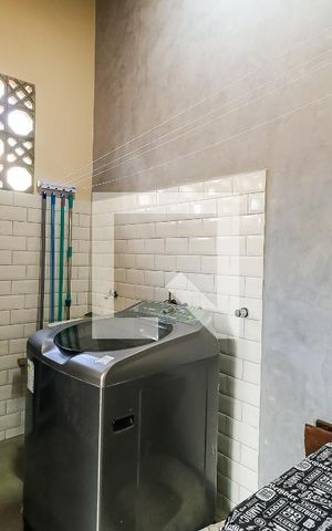 Casa à venda com 125m², 3 quartos e 3 vagas Casa à venda com 125m², 3 quartos e 3 vagasÁrea de Serviço