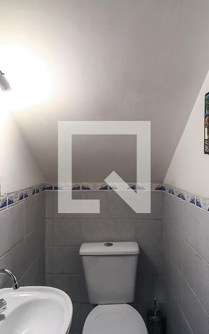 Casa à venda com 125m², 3 quartos e 3 vagas Casa à venda com 125m², 3 quartos e 3 vagasLavabo