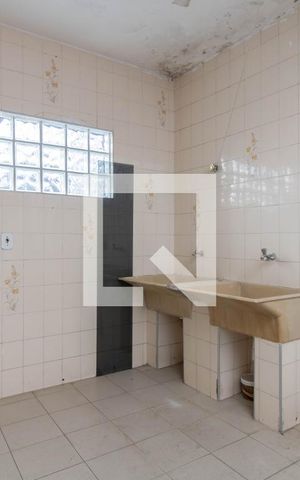 Casa à venda com 401m², 4 quartos e 4 vagas Casa à venda com 401m², 4 quartos e 4 vagasÁrea de Serviço