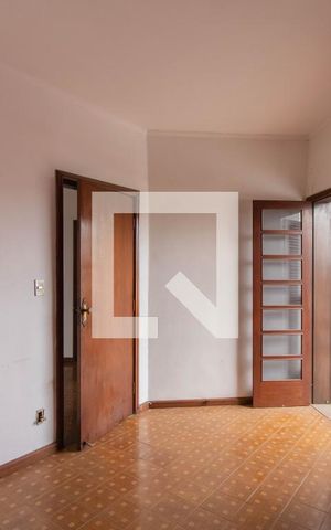 Casa à venda com 401m², 4 quartos e 4 vagas Casa à venda com 401m², 4 quartos e 4 vagasQuarto 3