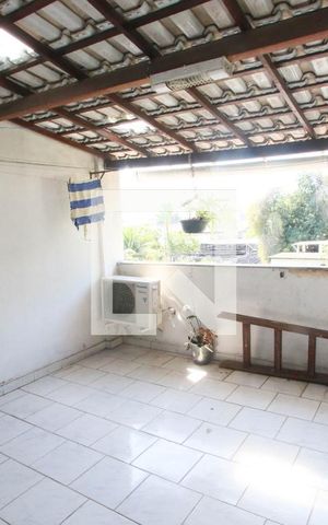 Casa à venda com 120m², 3 quartos e 1 vaga Casa à venda com 120m², 3 quartos e 1 vagaTerraço