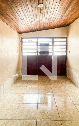 Casa à venda com 180m², 6 quartos e 2 vagasSala