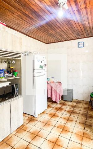 Casa à venda com 180m², 6 quartos e 2 vagasCozinha