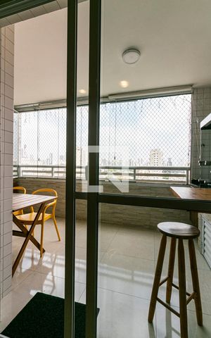 Apartamento à venda com 80m², 2 quartos e 1 vaga Apartamento à venda com 80m², 2 quartos e 1 vagaVaranda Gorumet