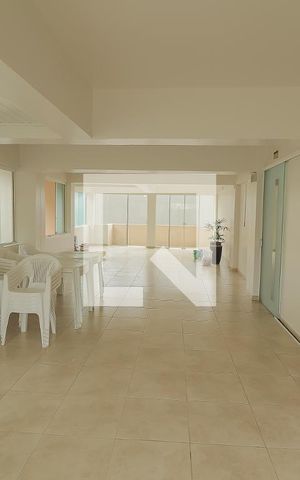 Apartamento à venda com 60m², 2 quartos e sem vagaÁrea comum