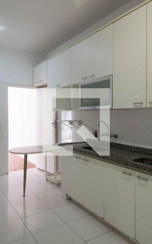 Apartamento à venda com 225m², 5 quartos e 1 vaga Apartamento à venda com 225m², 5 quartos e 1 vagaCozinha
