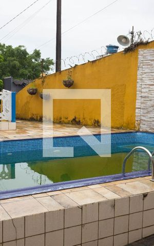 Casa à venda com 400m², 3 quartos e 4 vagas Casa à venda com 400m², 3 quartos e 4 vagasÁrea comum