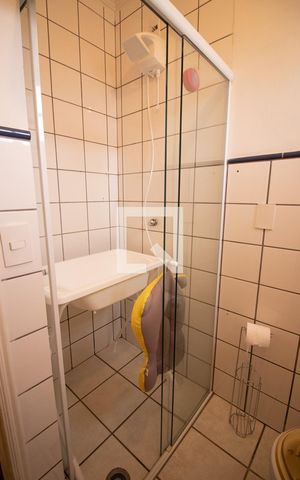 Casa de condomínio à venda com 128m², 3 quartos e 2 vagas Casa de condomínio à venda com 128m², 3 quartos e 2 vagasBanheiro Social