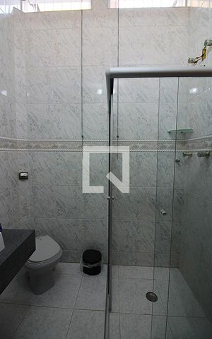 Casa à venda com 320m², 4 quartos e 3 vagasBanheiro Social