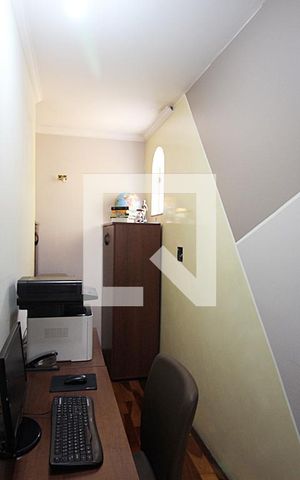 Casa à venda com 320m², 4 quartos e 3 vagasQuarto 1 - Suíte Home Office
