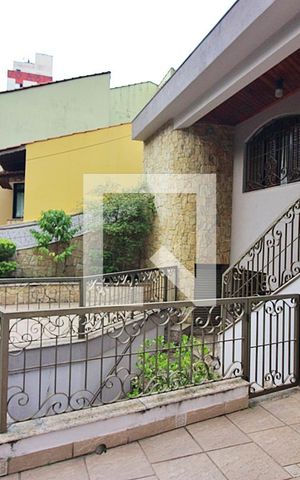 Casa à venda com 320m², 4 quartos e 3 vagasVaranda