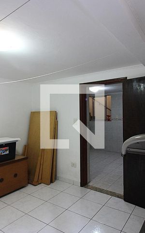 Casa à venda com 320m², 4 quartos e 3 vagasQuarto de Serviço