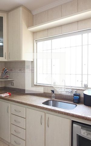 Casa à venda com 320m², 4 quartos e 3 vagasCozinha