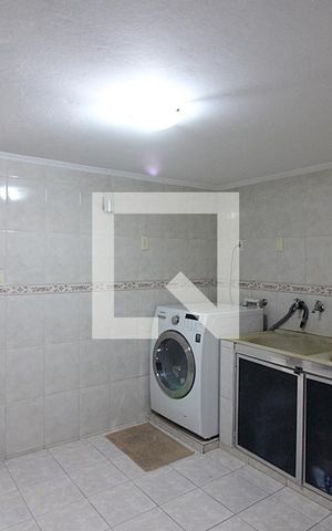 Casa à venda com 320m², 4 quartos e 3 vagasÁrea de Serviço