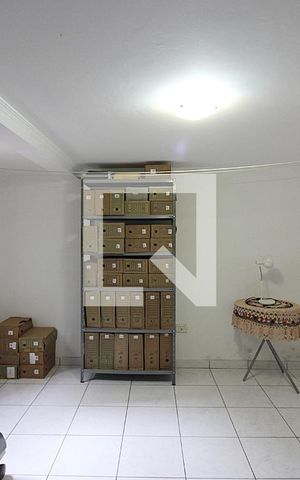 Casa à venda com 320m², 4 quartos e 3 vagasQuarto de Serviço
