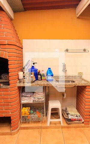 Casa à venda com 180m², 3 quartos e 4 vagas Casa à venda com 180m², 3 quartos e 4 vagasÁrea Gourmet