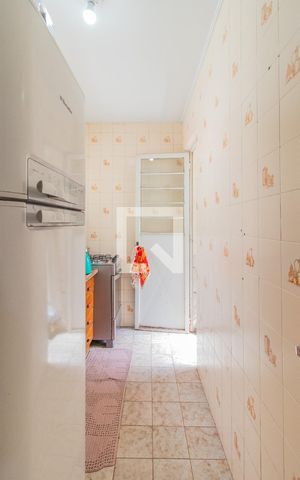 Apartamento à venda com 64m², 2 quartos e sem vaga Apartamento à venda com 64m², 2 quartos e sem vagaCozinha e Área de Serviço