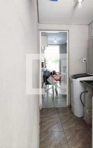 Casa à venda com 250m², 3 quartos e 3 vagas Casa à venda com 250m², 3 quartos e 3 vagasÁrea de Serviço