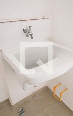 Apartamento para alugar com 36m², 2 quartos e 1 vagaarea de serviço