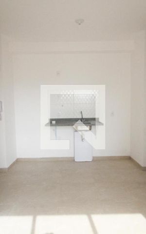 Apartamento para alugar com 36m², 2 quartos e 1 vagasala / cozinha
