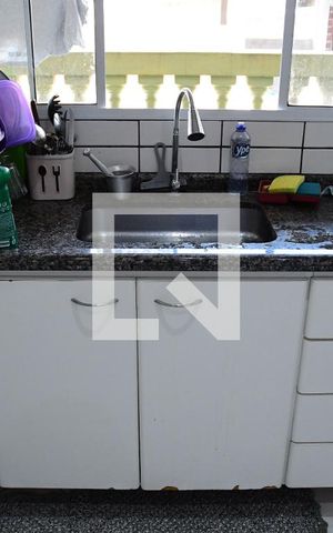 Casa para alugar com 250m², 3 quartos e 1 vagaCozinha