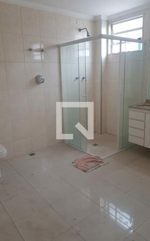 Casa à venda com 312m², 4 quartos e 4 vagas