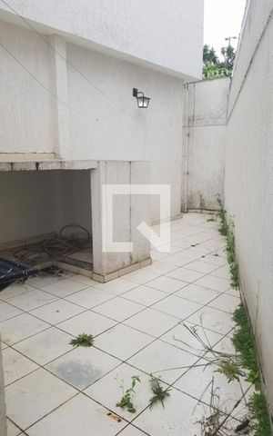 Casa à venda com 312m², 4 quartos e 4 vagas