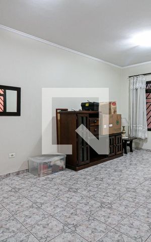 Casa à venda com 120m², 3 quartos e 2 vagas Casa à venda com 120m², 3 quartos e 2 vagasSala