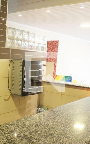 Casa à venda com 200m², 2 quartos e 2 vagasSalão de Festas