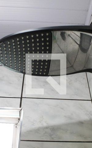 Casa à venda com 200m², 2 quartos e 2 vagasBanheiro
