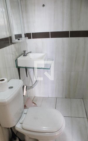 Casa à venda com 200m², 2 quartos e 2 vagasBanheiro