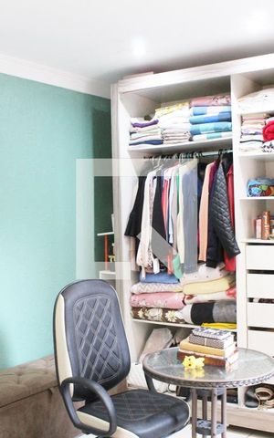 Casa à venda com 200m², 2 quartos e 2 vagasQuarto 1
