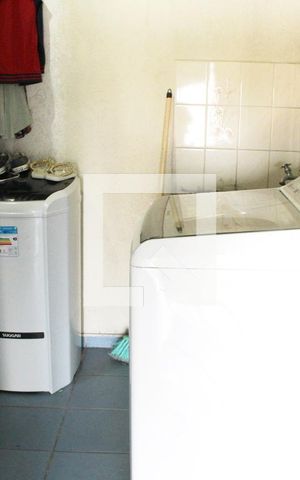 Casa à venda com 200m², 2 quartos e 2 vagasLavanderia