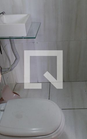 Casa à venda com 200m², 2 quartos e 2 vagasBanheiro
