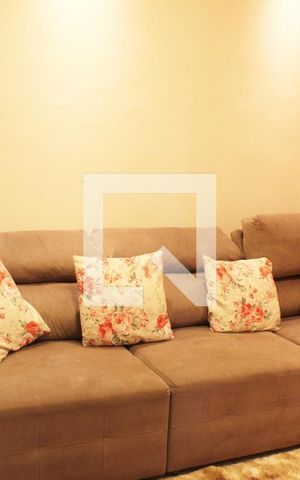 Casa à venda com 200m², 2 quartos e 2 vagassala